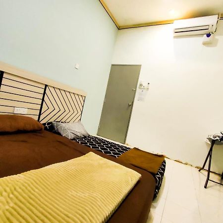 NikQi's Homestay Temerloh Buitenkant foto