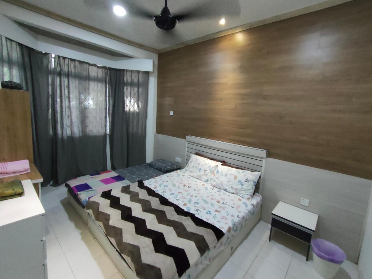 NikQi's Homestay Temerloh Buitenkant foto