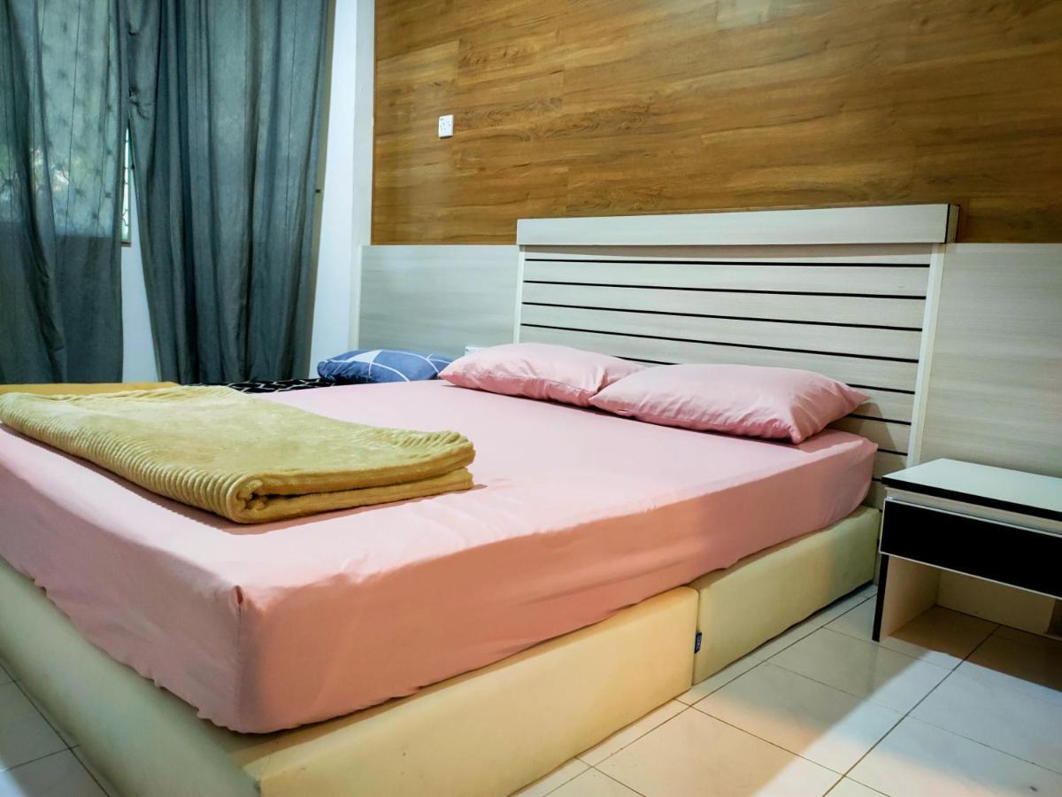 NikQi's Homestay Temerloh Buitenkant foto