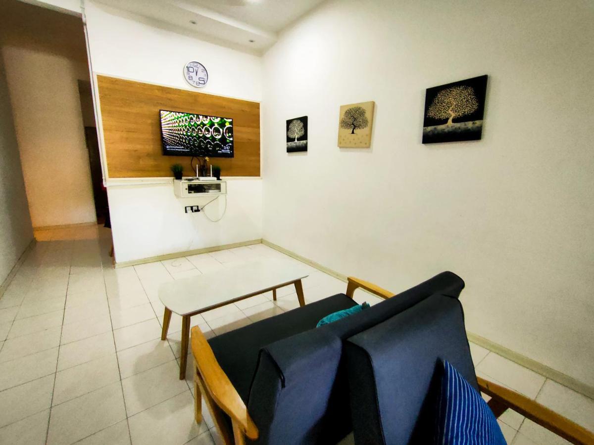 NikQi's Homestay Temerloh Buitenkant foto
