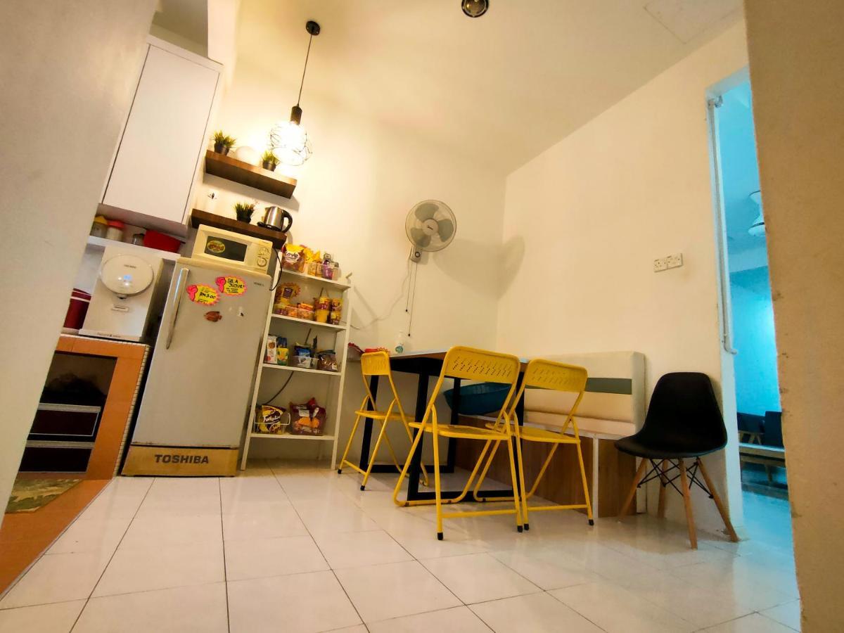 NikQi's Homestay Temerloh Buitenkant foto
